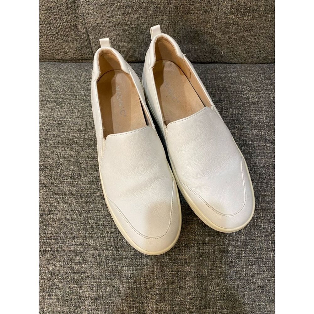 Vionic Penilope White Leather Slip-On Sneakers Women’s Size 8